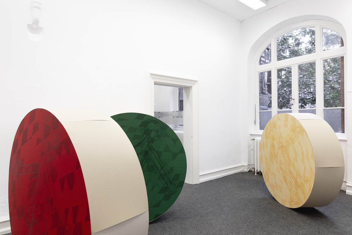 Ausstellungsansicht Leonie Nagel "StVo auf St.L"